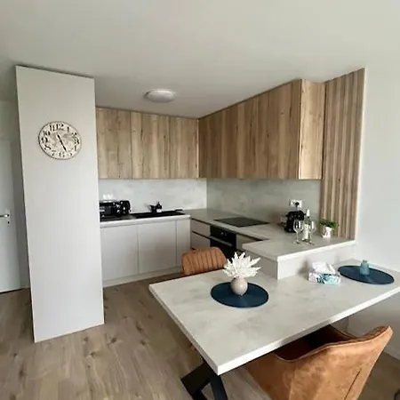 Moruse With Parking Appartement *